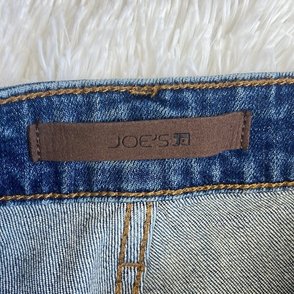 Joe's Jeans distressed Bermuda Short - Picture 8 of 9